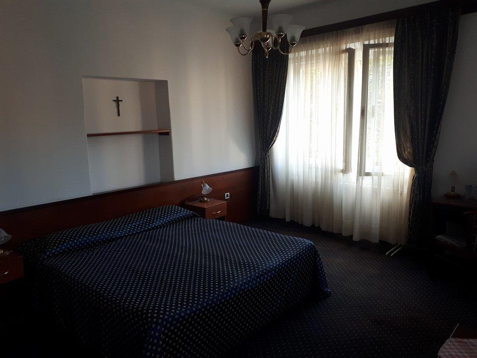 Brod na Kupi Hotel Mance מראה חיצוני תמונה